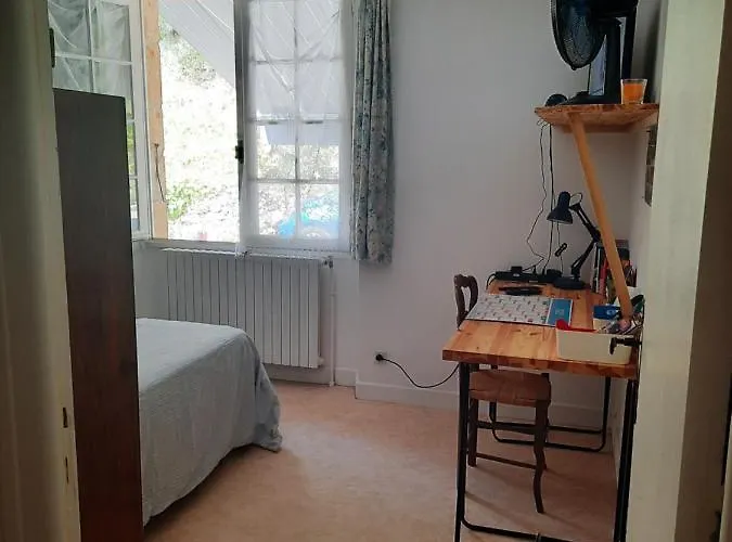 Rum i privatbostad Les Coteaux De Planeze, Ideal Deplacement Pro