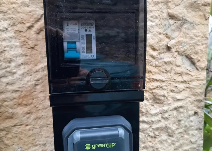 Les Coteaux De Planeze, Ideal Deplacement Pro * Saint-Laurent-les-Tours